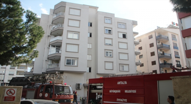 Serik’te evde çıkan yangın kısa sürede söndürüldü