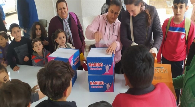 Hatay’da depremzede çocuklara resim etkinliği düzenlendi