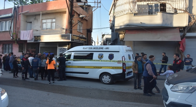 Adana’da iki aile arasında çıkan silahlı kavgada baba ve oğul öldü
