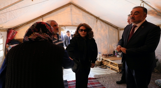 Azerbaycan heyeti Kahramanmaraş’ta depremzedelerle bir araya geldi