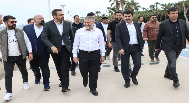 Hazine ve Maliye Bakanı Nebati, Mersin’de gençlerle buluştu