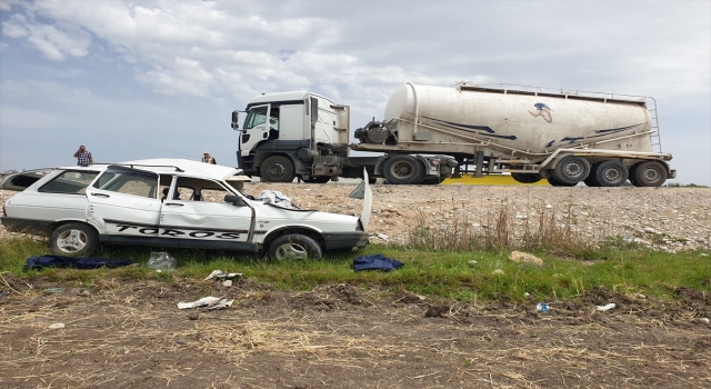 Osmaniye’de beton mikseri ile çarpışan otomobildeki 2 kişi öldü