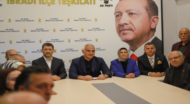 Kültür ve Turizm Bakanı Ersoy, baba ocağında iftar verdi: