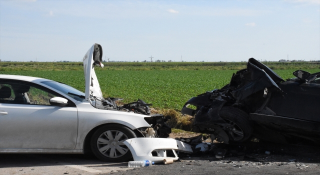 Adana’da iki otomobilin çarpıştığı kazada 1 kişi öldü, 4 kişi yaralandı
