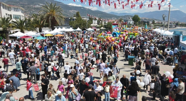 Alanya’da 23 Nisan Uluslararası Çocuk Festivali yapıldı