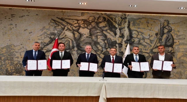 Depremde zarar gören Nurdağı ve İslahiye’ye öğretmenevi yapılacak
