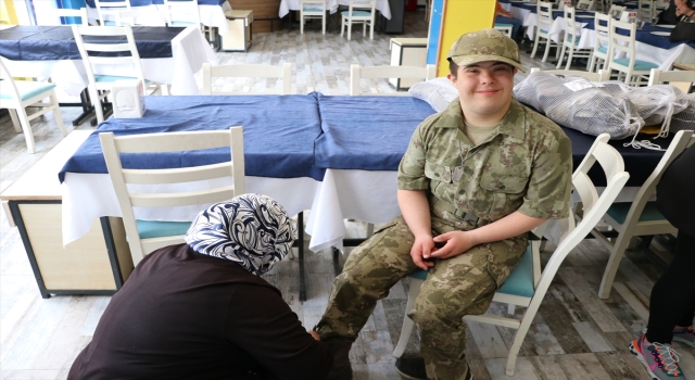 Gaziantep’te down sendromlu gençler için temsili asker eğlencesi düzenlendi