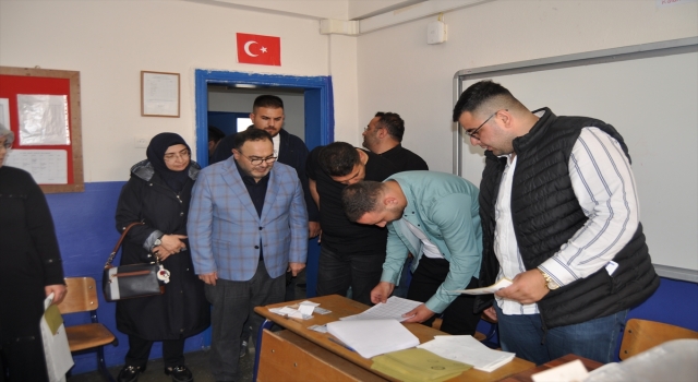 AK Parti Yerel Yönetimler Başkan Yardımcısı Veli Böke oyunu Kahramanmaraş’ta kullandı