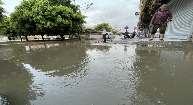 Adana’da sağanak ve dolu etkili oldu