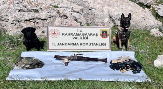 Kahramanmaraş’ta toprağa gömülü roketatar ele geçirildi