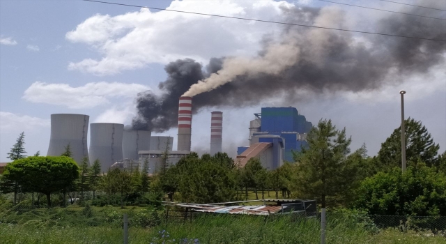 AfşinElbistan B Termik Santrali’nde çıkan yangına ekiplerce müdahale ediliyor