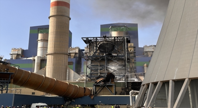 AfşinElbistan B Termik Santrali’nde çıkan yangına ekiplerce müdahale ediliyor