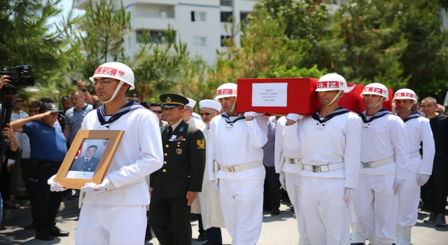 Şehit Piyade Uzman Çavuş Halil Şahin’in cenazesi Mersin’de defnedildi