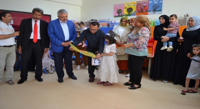 Gaziantep’te öğrenciler karnelerini aldı