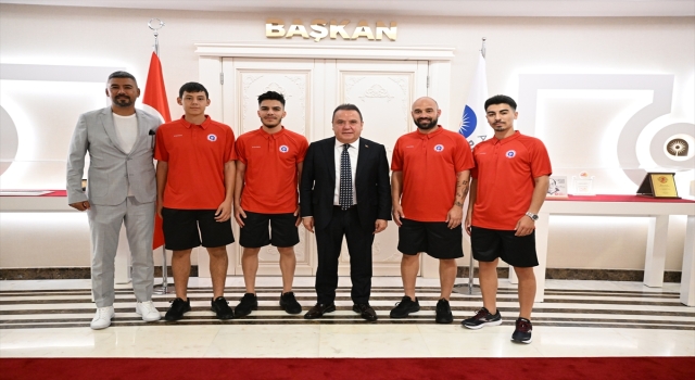 Antalya Ayak Tenisi Takımı Türkiye Şampiyonası’na gidiyor
