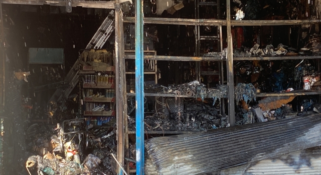 Hatay’da hırdavat dükkanında çıkan yangın söndürüldü