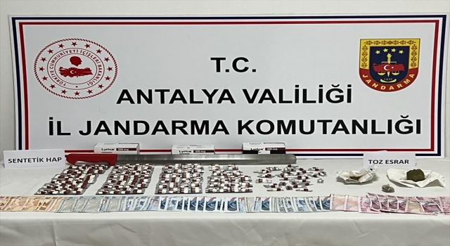 Antalya’da uyuşturucu operasyonunda 2 kişi yakalandı