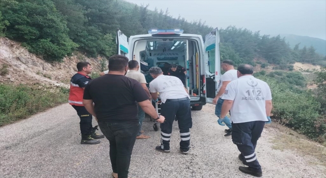 Hatay’da uçuruma yuvarlanan motosikletteki 2 kişi yaralandı