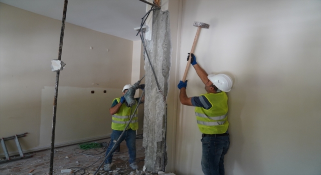 Adana’da üniversite hastanesinin poliklinik bölümünde güçlendirme çalışması başladı