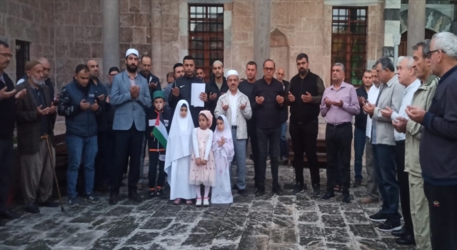 Hatay’da Filistin’de ölenler için dua edildi