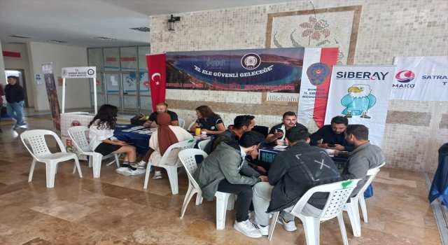 Burdur Emniyet Müdürlüğünden üniversite öğrencilerine bilgilendirme