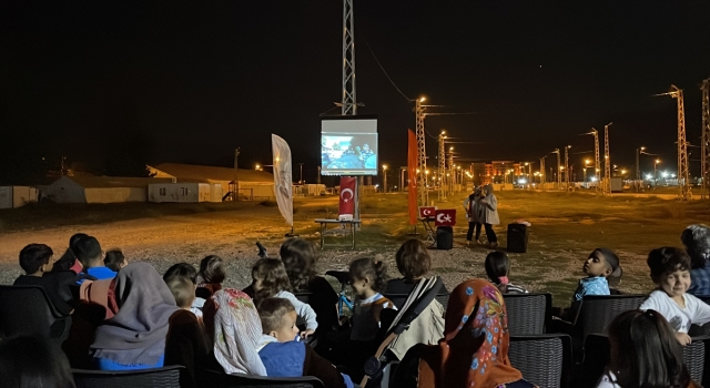 Hatay’da konteyner kentte sinema etkinliği düzenlendi