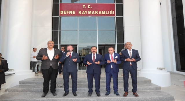 Hatay’da depremlerde hasar gören kaymakamlık binası onarılıp hizmete açıldı