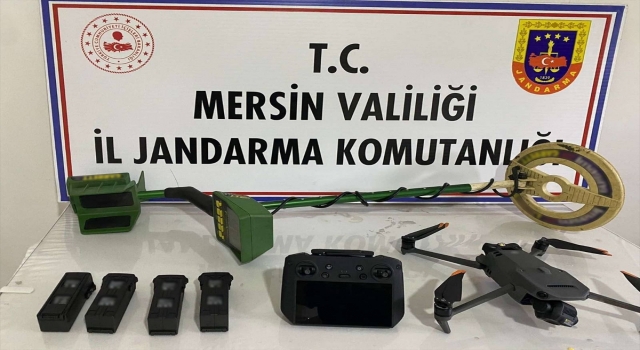 Mersin’de kaçak kazı yapan 2 kişi suçüstü yakalandı