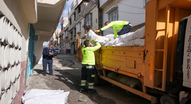 Gaziantep’te budanan ağaçlar dar gelirli ailelerin evini ısıtacak