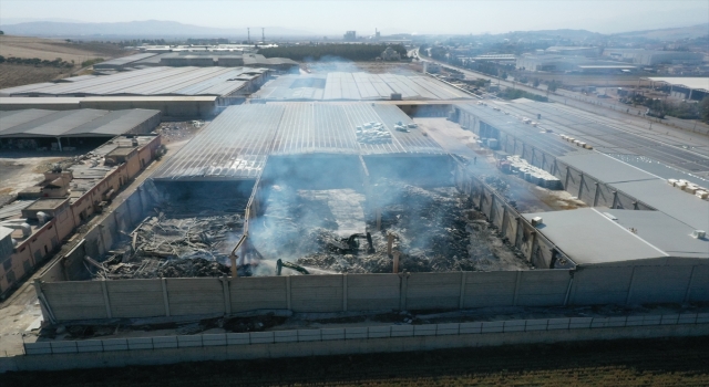 Kahramanmaraş’ta tekstil fabrikasının deposunda çıkan yangın kontrol altına alındı