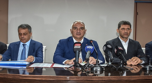 Kültür ve Turizm Bakanı Ersoy, Aksu’da muhtarlarla buluştu: