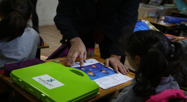 Antalya’da öğrenciler güvenli internet konusunda bilgilendirildi