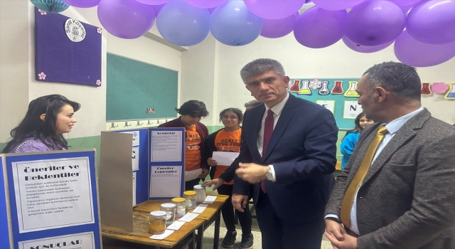 Adana’da ”TÜBİTAK 4006 Bilim Şenliği” düzenlendi
