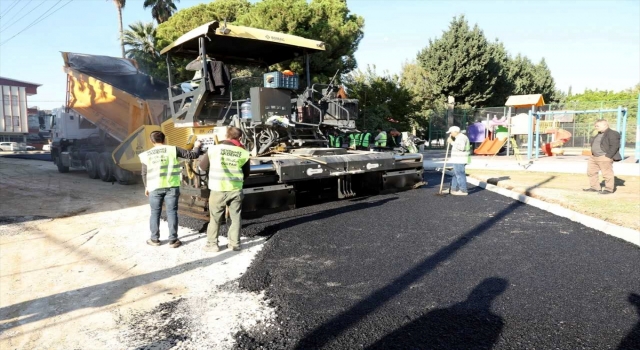 Akdeniz’de yollara 4,5 yılda 110 bin ton sıcak asfalt döküldü