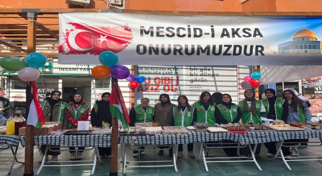 Burdur’da Gazze’ye destek için hayır çarşısı açıldı