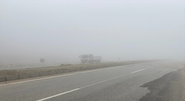 Hatay’da sis nedeniyle görüş mesafesi düştü