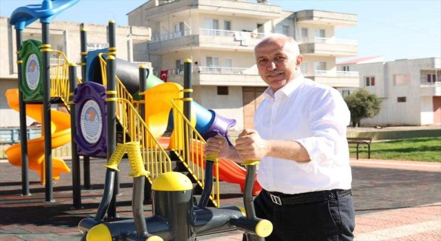 Mersin Akdeniz’de parklar yenileniyor