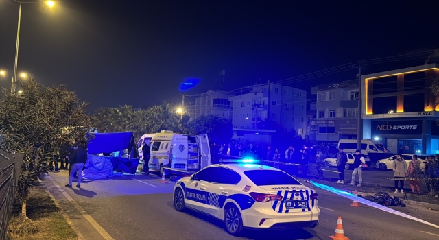 Antalya’da otomobilin çarptığı motosikletteki genç öldü