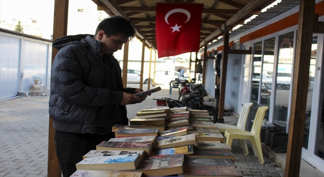 Hatay’da depremzede öğrenciler için ”Askıda Kitap” uygulaması
