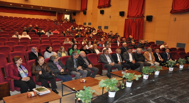 Silifke’de ”Arife Karcıoğlu ve Çilek” paneli düzenlendi