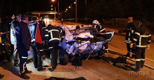 Burdur&#039;da otomobil devrildi: 1 ölü,1 yaralı