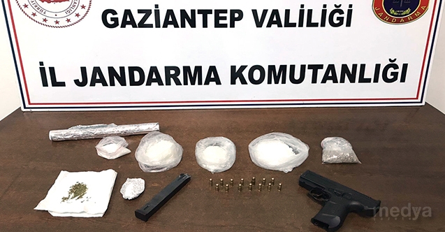 Gaziantep'te uyuşturucu ve silah ticareti çetesine operasyon: 3 gözaltı