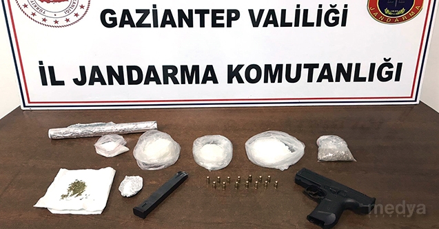 Gaziantep&#039;te uyuşturucu ve silah ticareti çetesine operasyon: 3 gözaltı