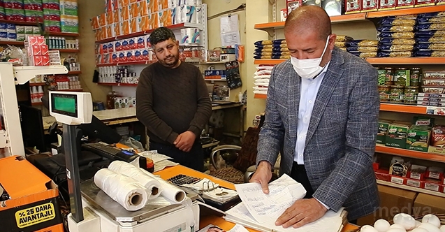 Kahramanmaraş&#039;ta hayırsever iş insanları veresiye defterlerini satın aldı