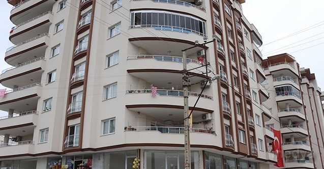 Osmaniye&#039;de bir apartman Kovid-19 nedeniyle karantinaya alındı