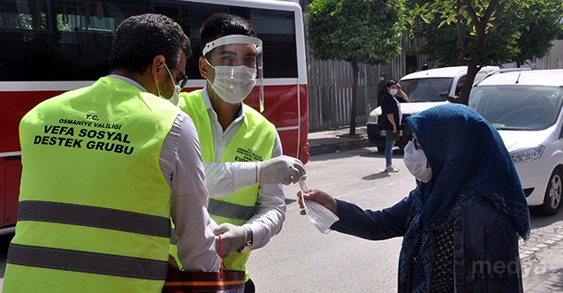 Osmaniye&#039;de sokaklara maskesiz çıkmak yasaklandı!