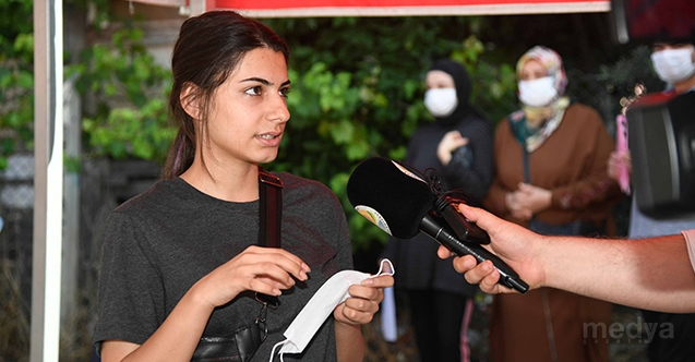 Adana Büyükşehir Sınava Giren Öğrencileri Yalnız Bırakmadı
