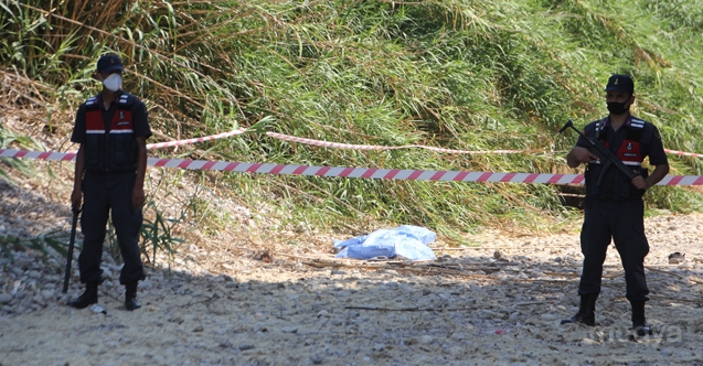 Antalya'da traktör devrildi: 1 ölü, 1 yaralı