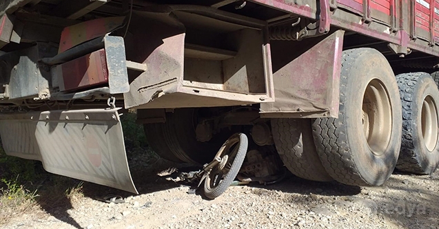 Burdur Da Kamyon Ile Motosiklet Carpisti 1 Olu 1 Yarali Medya Gazete
