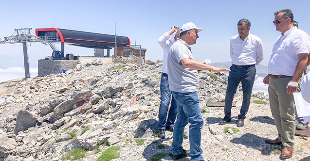 Düziçi Belediye Başkanı Başkan Öner, teleferik tesisini inceledi